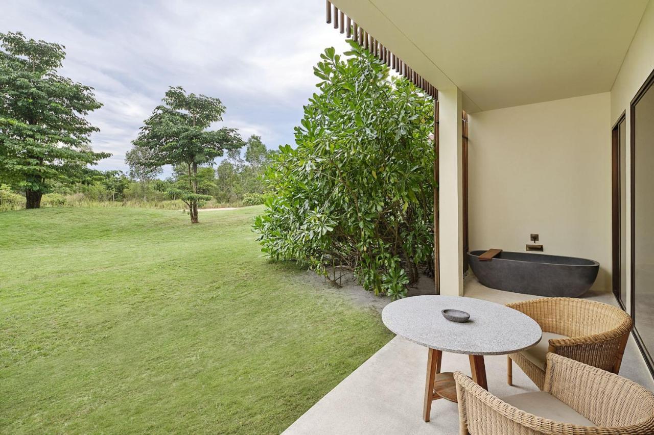 Sheraton Belitung Resort Tanjungbinga Exterior foto
